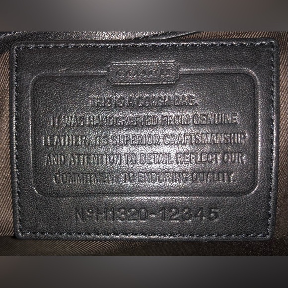 Coach Metropolitan Slim Brief - Picture 3 of 5